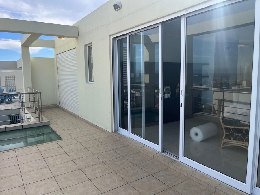 To Let 4 Bedroom Property for Rent in Big Bay Western Cape